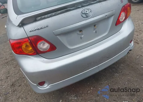 2010 Toyota Corolla S из США, поврежденный, VIN 2T1BU4EE7AC366585